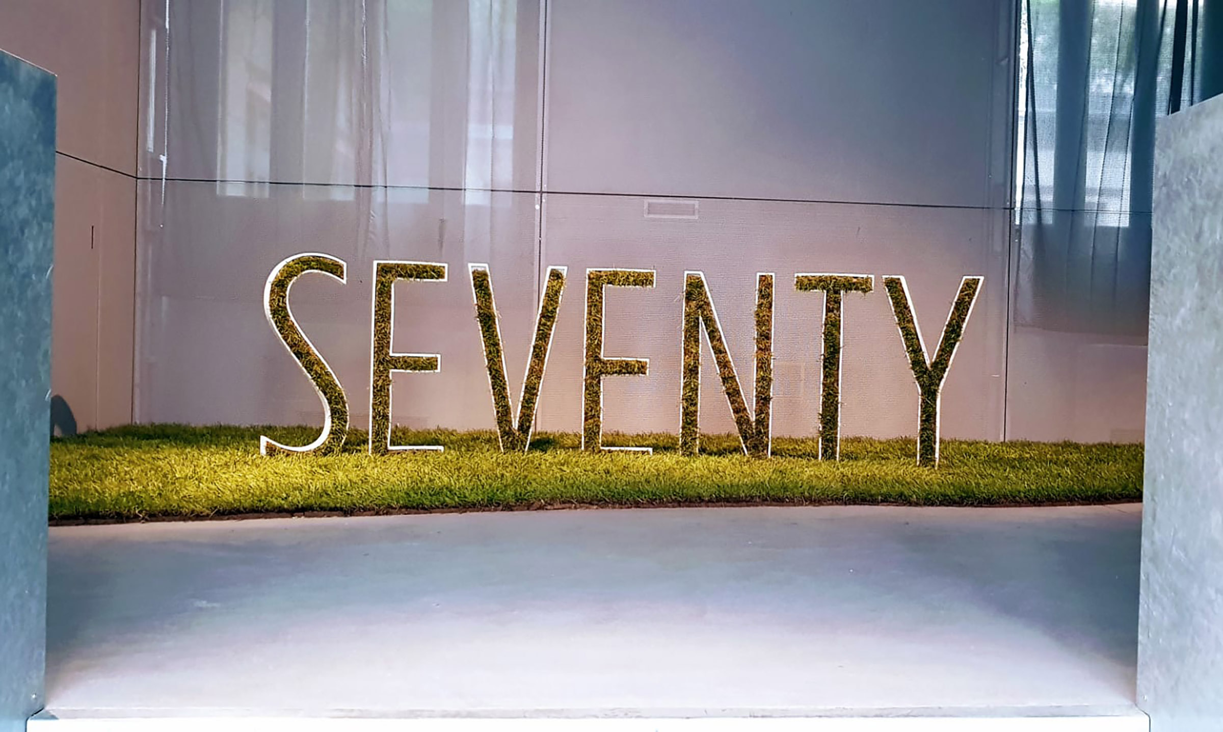 fashion presentation seventy